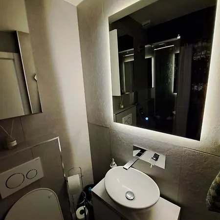 Forest View Apartment *